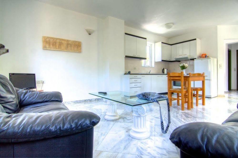 Xidas Garden Aparthotel